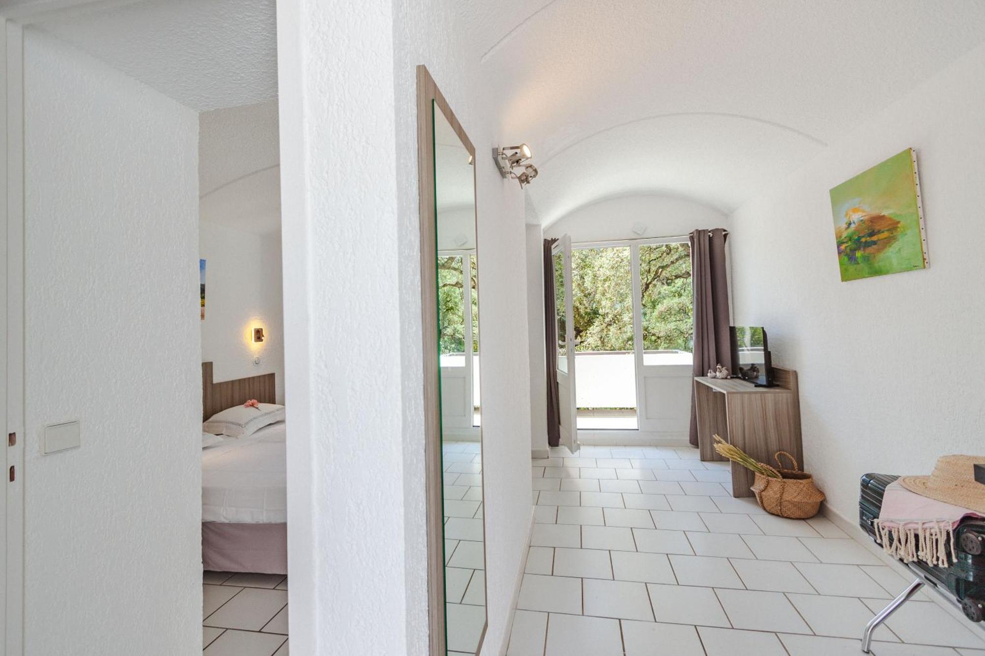 Capsud, La Garde-Freinet Appartement Buitenkant foto
